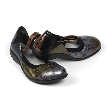 Matua - Metallic - No longer manufactured - Limited sizes available - All Sales Final
