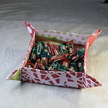 Holiday Dinner Napkin Container - Image 3